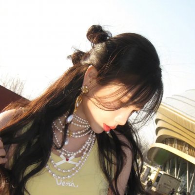 山林中头一个女人